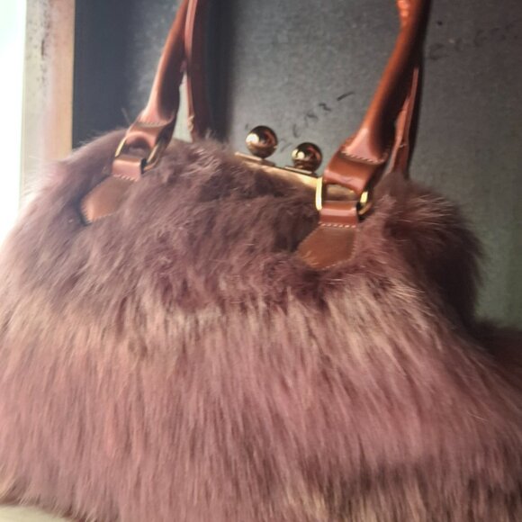 Big Mauve Faux Fur 2 Compartment Purse *READ* - Picture 3 of 6